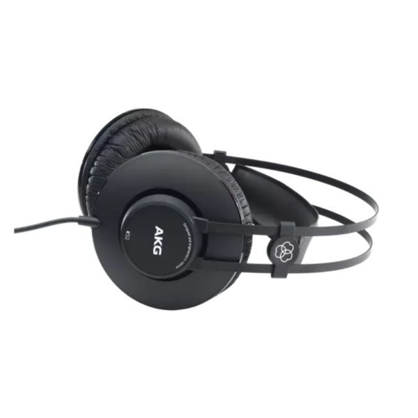 AKG K52
